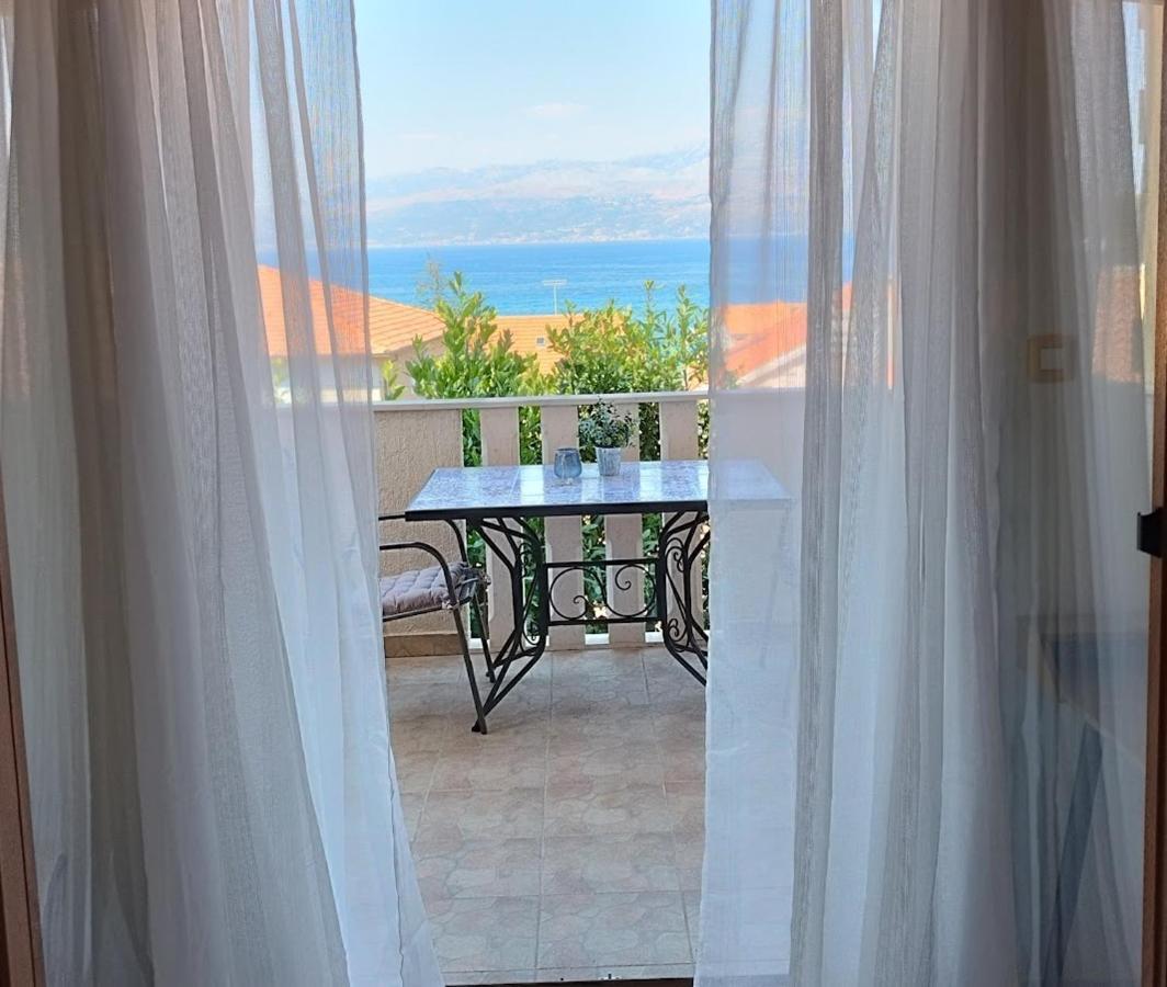Apartman Mediterraneo Supetar Zewnętrze zdjęcie