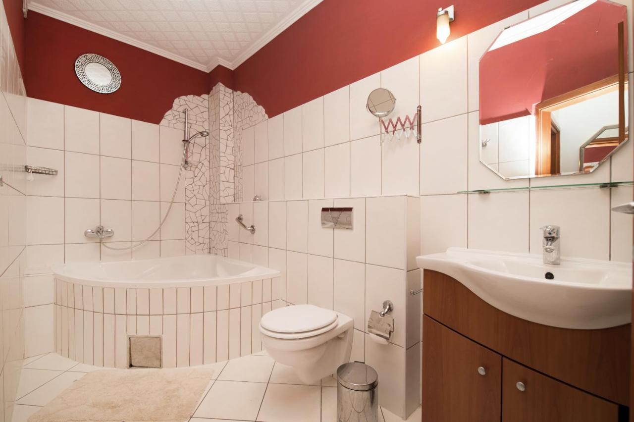 Apartman Mediterraneo Supetar Zewnętrze zdjęcie